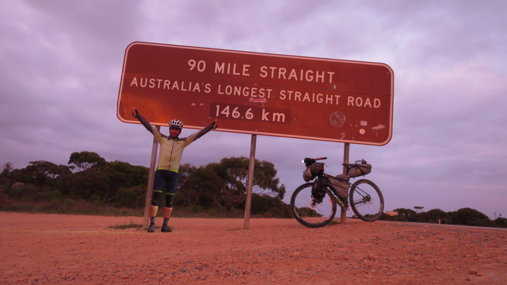 the-longest-straight-road-in-australia-march-2016